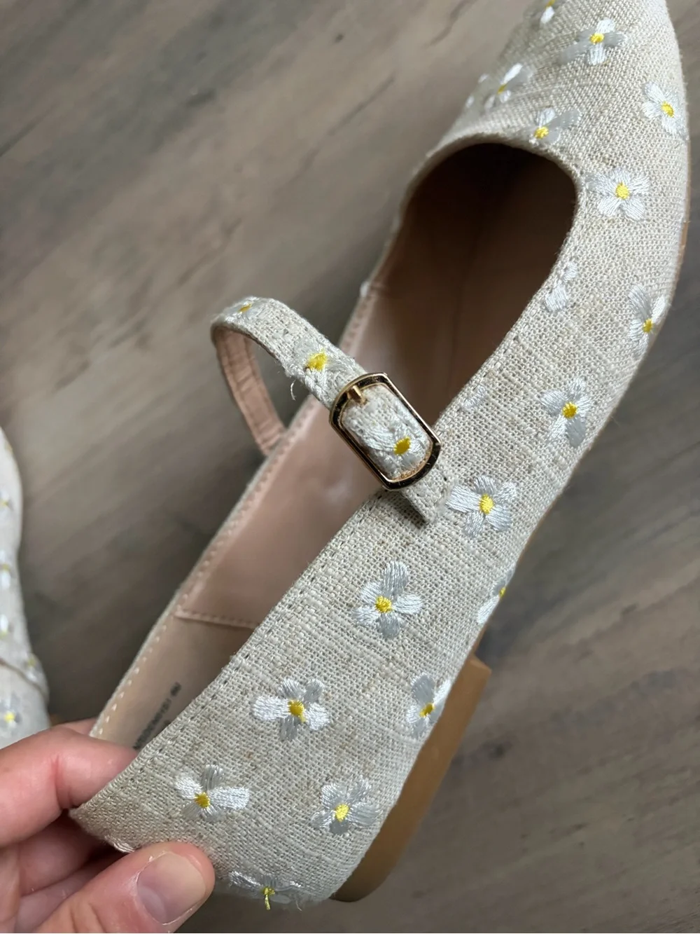Steve Madden Beige Embroidered Floral Mary Jane Flats